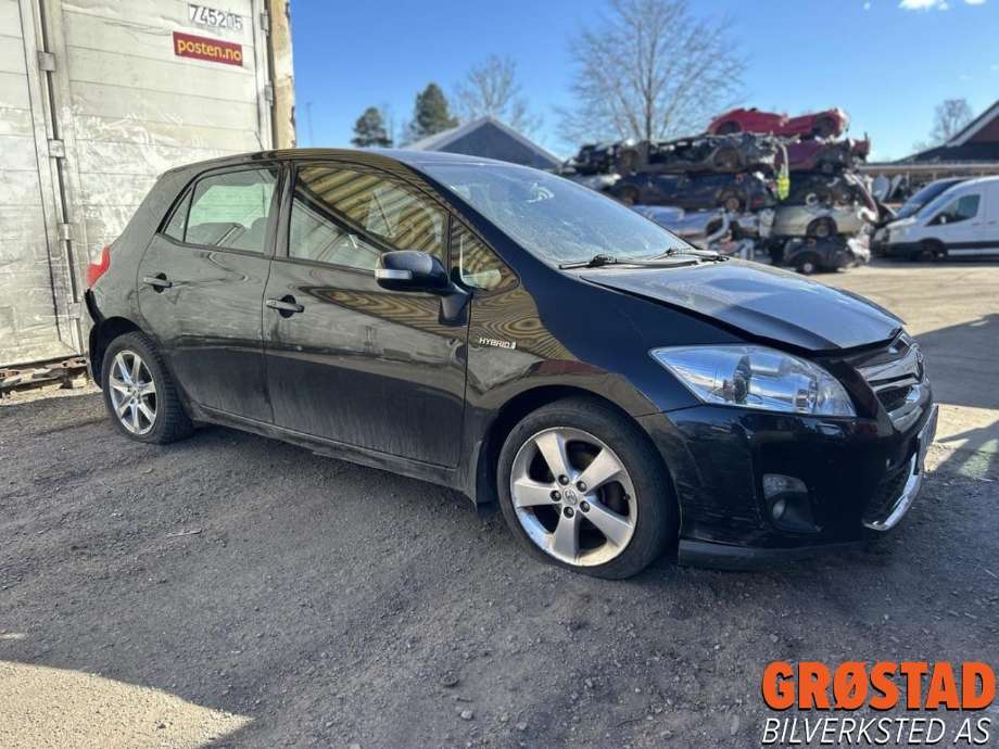 Toyota Auris 2010-2012 (Type I, Fase 2) , Motorkode: 2ZR-FXE, Girkassekode: 