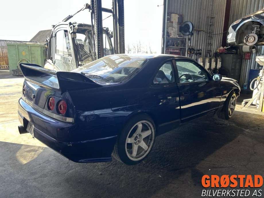 Nissan Skyline 1993-1995 (Fase 1) (R33) (R33), Motorkode: , Girkassekode: 