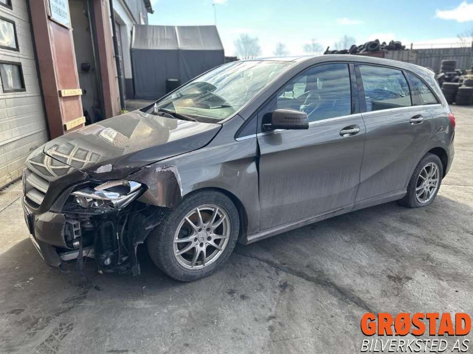 Mercedes B-Klasse 2011-2018 (W246) (W246), Motorkode: 270910, Girkassekode: 