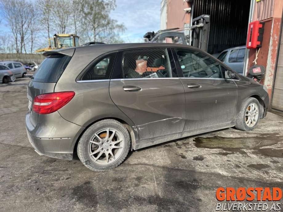 Mercedes B-Klasse 2011-2018 (W246) (W246), Motorkode: 270910, Girkassekode: 