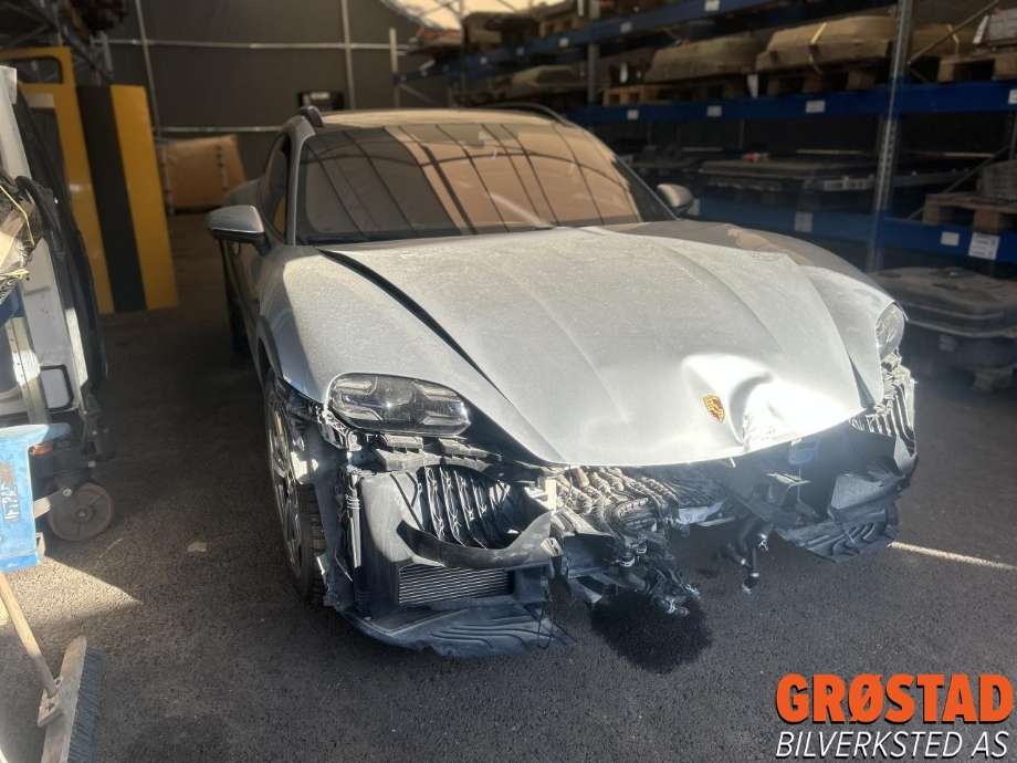 Porsche Taycan 2019-->> , Motorkode: EBG|EBF, Girkassekode: 