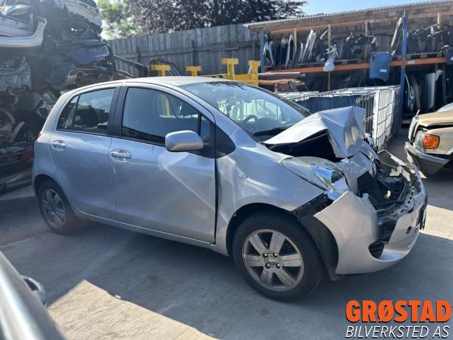 Toyota Yaris 2006-2009 (Type II, Fase 1) , Motorkode: 1KR-FE, Girkassekode: