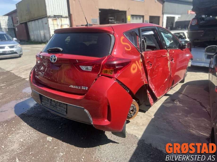 Toyota Auris 2013-2015 (Type II, Fase 1) , Motorkode: 2ZR-FXE, Girkassekode: 