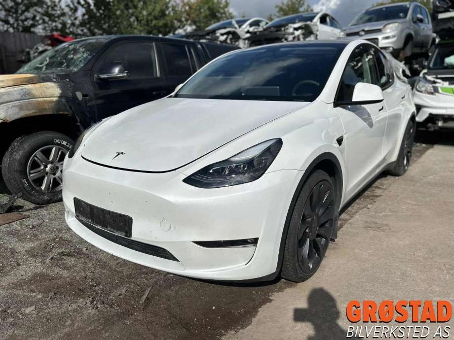 Tesla Model Y, 2021-2024 (Type I)  delebil , Motorkode: 3D3|4D1