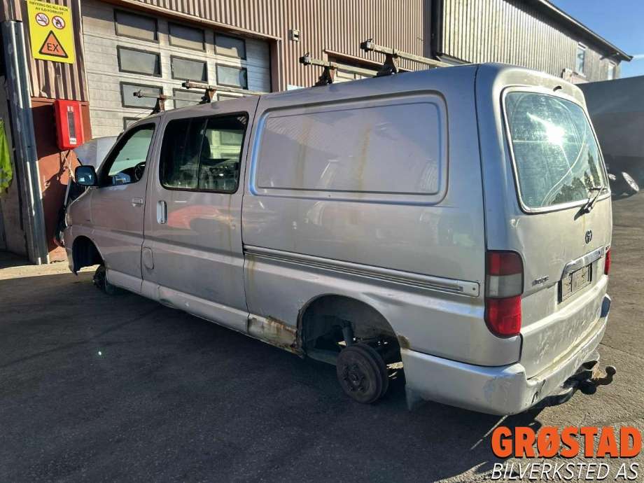 Toyota Hiace 2007-2012 (Fase 3) , Motorkode: 2KD-FTV, Girkassekode: