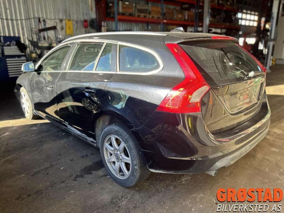 Volvo V60 2010-2013 (Type I, Fase 1) , Motorkode: D4162T, Girkassekode: 