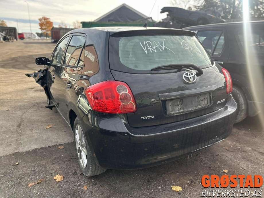 Toyota Auris 2010-2012 (Type I, Fase 2) , Motorkode: 1ZR-FAE, Girkassekode: 