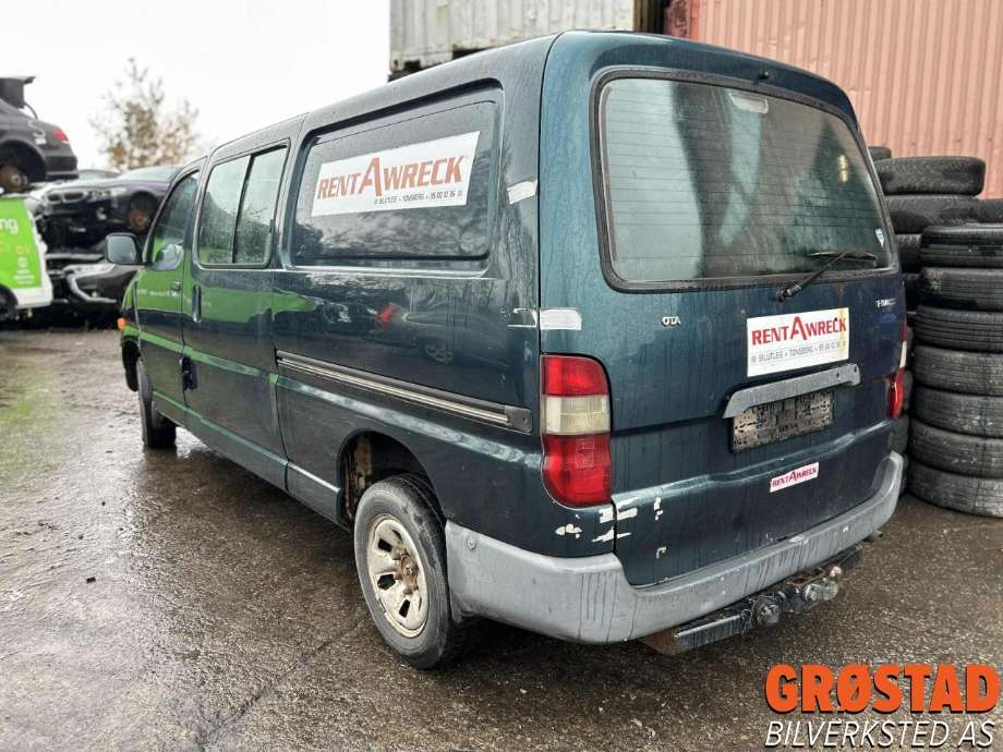 Toyota Hiace 2001-2006 (Fase 2) , Motorkode: 2KD-FTU, Girkassekode: