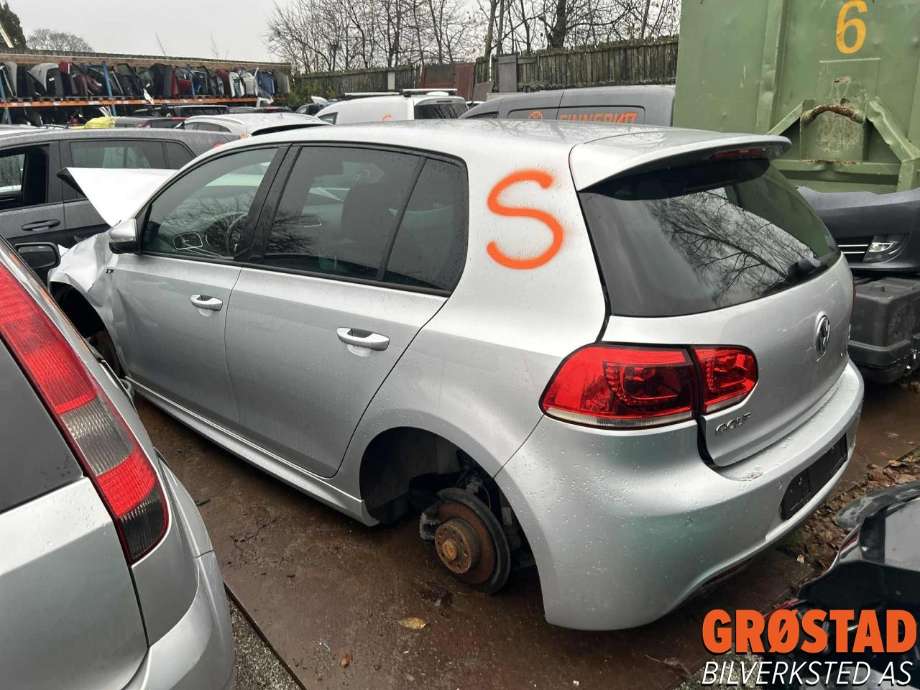 VW Golf VI 2008-2012 , Motorkode: CAXA, Girkassekode: MCB