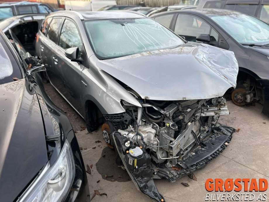 Toyota Auris 2013-2015 (Type II, Fase 1) , Motorkode: 2ZR-FXE, Girkassekode: 