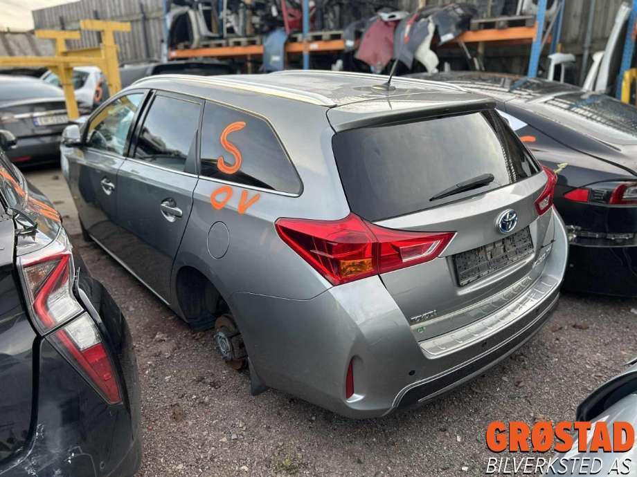 Toyota Auris 2013-2015 (Type II, Fase 1) , Motorkode: 2ZR-FXE, Girkassekode: 