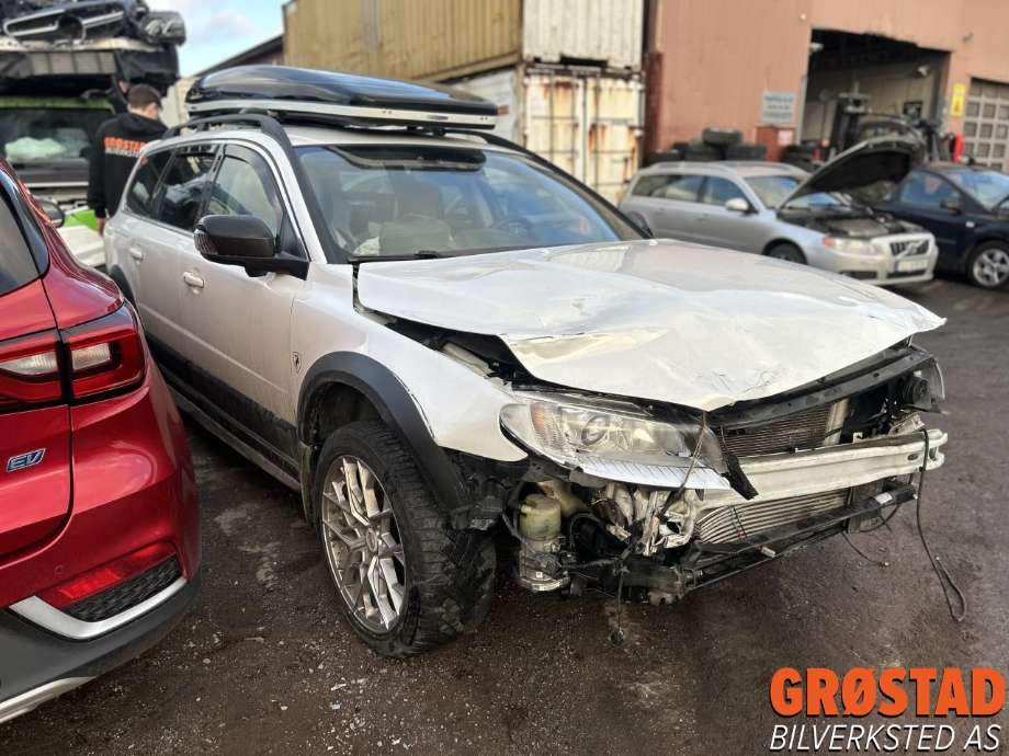 Volvo XC70 2014-2016 (Type II, Fase 2) , Motorkode: D5244T15, Girkassekode: 