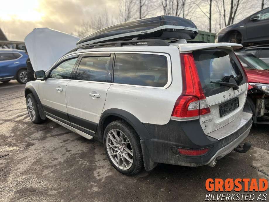 Volvo XC70 2014-2016 (Type II, Fase 2) , Motorkode: D5244T15, Girkassekode: 