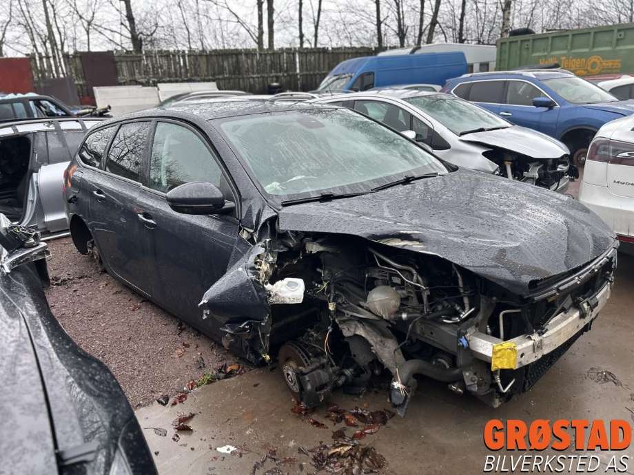 Peugeot 308 2013-2021 (Type II) , Motorkode: YH01, Girkassekode: 