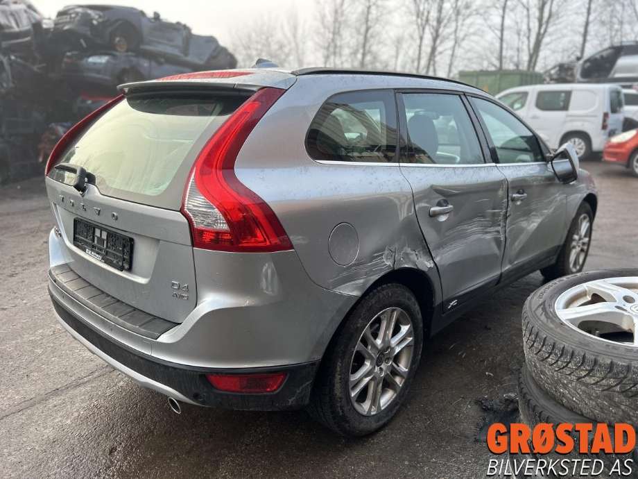 Volvo XC60 2008-2013 (Type I, Fase 1) , Motorkode: D5244T17, Girkassekode: 
