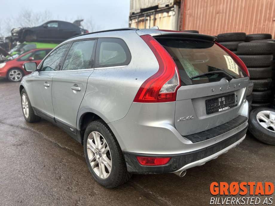 Volvo XC60 2008-2013 (Type I, Fase 1) , Motorkode: D5244T17, Girkassekode: 