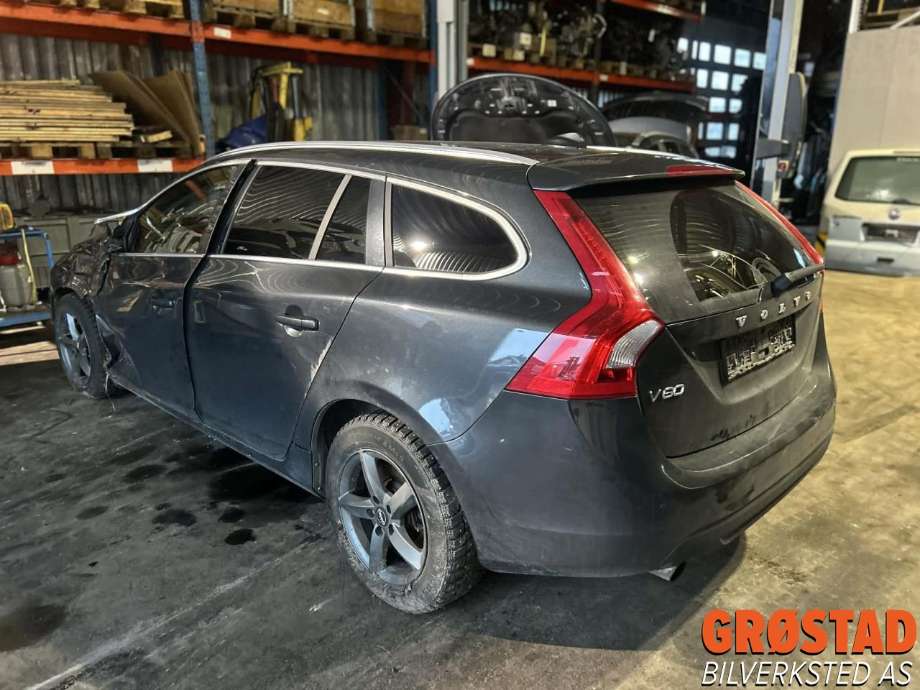 Volvo V60 2010-2013 (Type I, Fase 1) , Motorkode: D4162T, Girkassekode: 