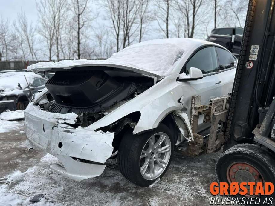 Tesla Model Y 2024-->> (Type II) , Motorkode: 3D3|4D1, Girkassekode: