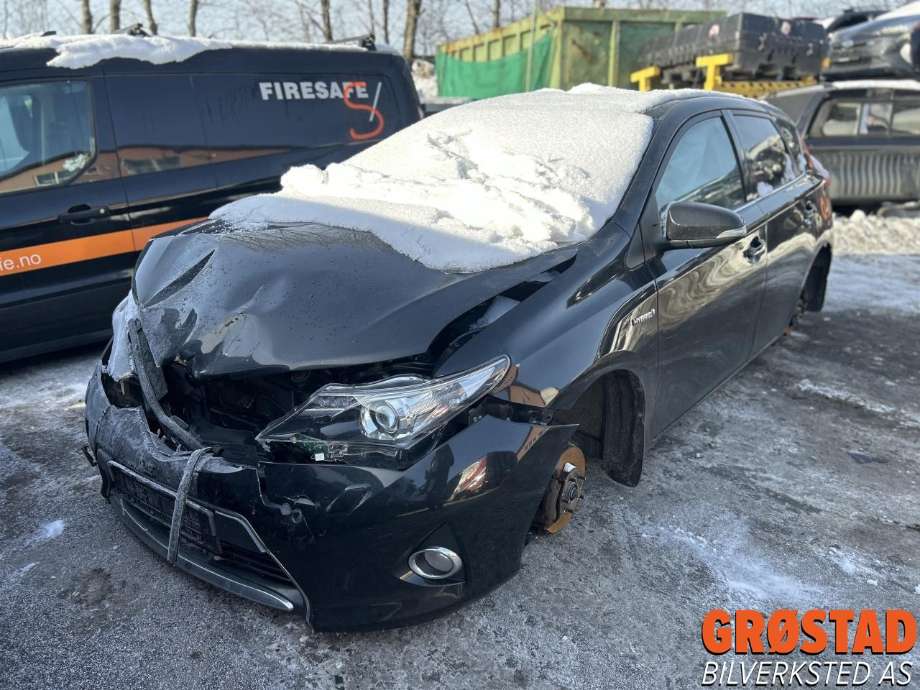 Toyota Auris 2013-2015 (Type II, Fase 1) , Motorkode: 2ZR-FXE, Girkassekode: