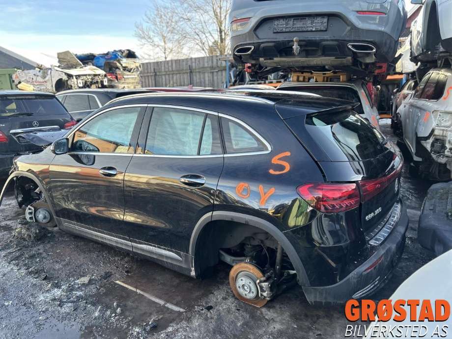 Mercedes EQA 2021-->> , Motorkode: , Girkassekode: 