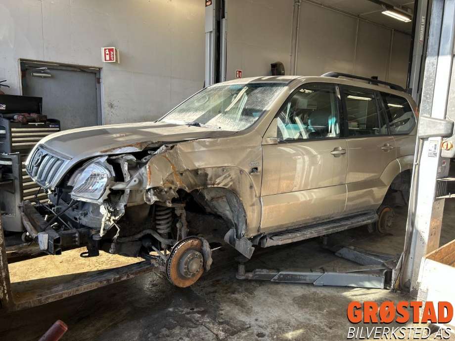 Toyota Land Cruiser 120 2002-2009 , Motorkode: , Girkassekode: 