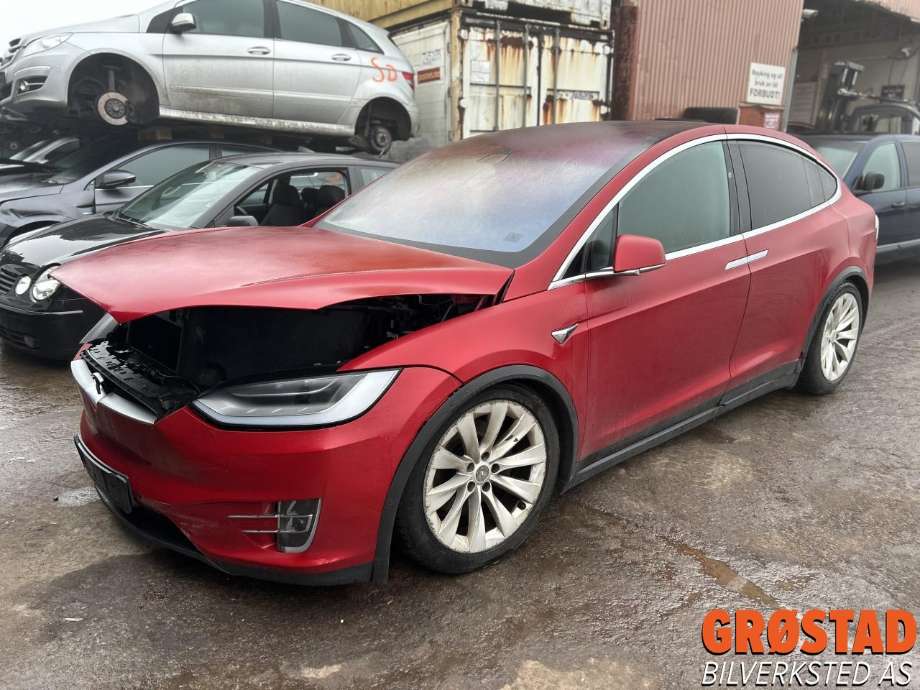 Tesla Model X, 2016->>  delebil , Motorkode: L2S