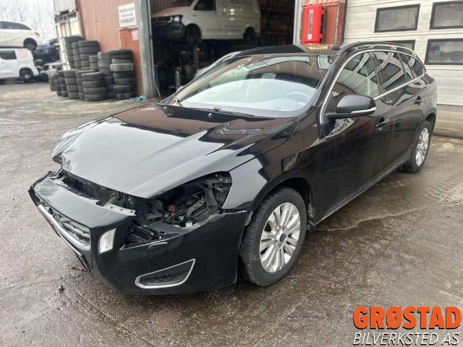 Volvo V60 2010-2013 (Type I, Fase 1) , Motorkode: D4162T, Girkassekode: 