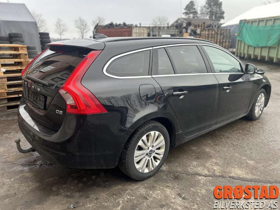 Volvo V60 2010-2013 (Type I, Fase 1) , Motorkode: D4162T, Girkassekode: 