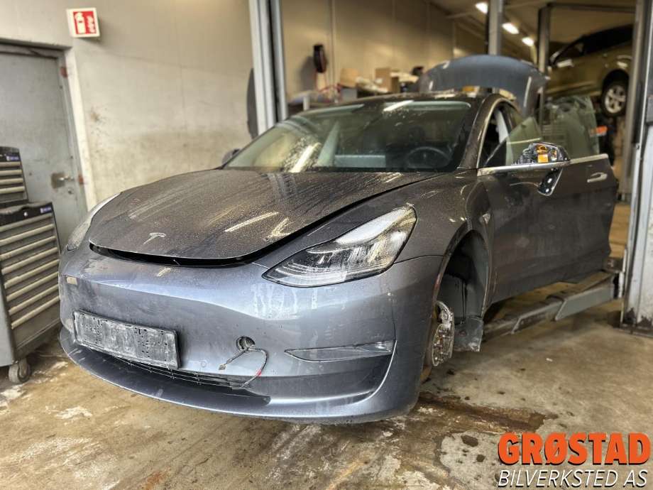 Tesla Model 3 2018-2023 (Fase 1) , Motorkode: 3D3|3D5, Girkassekode: 