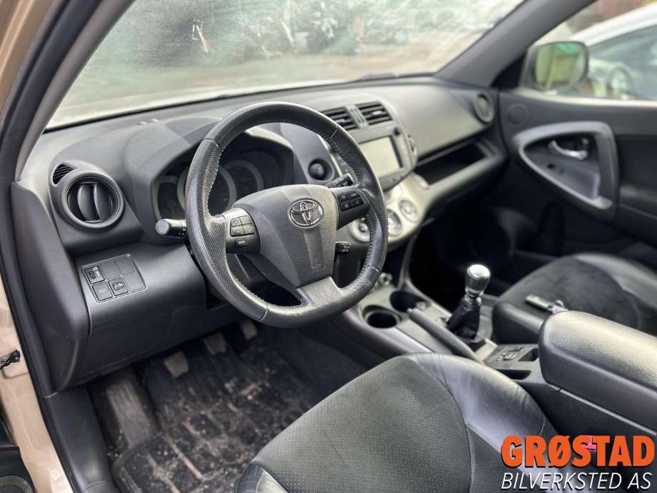 Toyota RAV4 2009-2013 (Type III, Fase 2) , Motorkode: 3ZR-FAE, Girkassekode: 