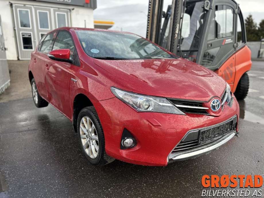 Toyota Auris 2013-2015 (Type II, Fase 1) , Motorkode: 2ZR-FXE, Girkassekode: