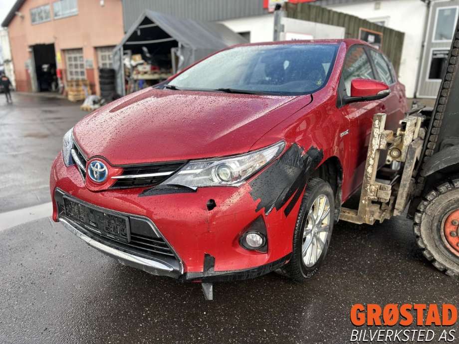 Toyota Auris 2013-2015 (Type II, Fase 1) , Motorkode: 2ZR-FXE, Girkassekode: