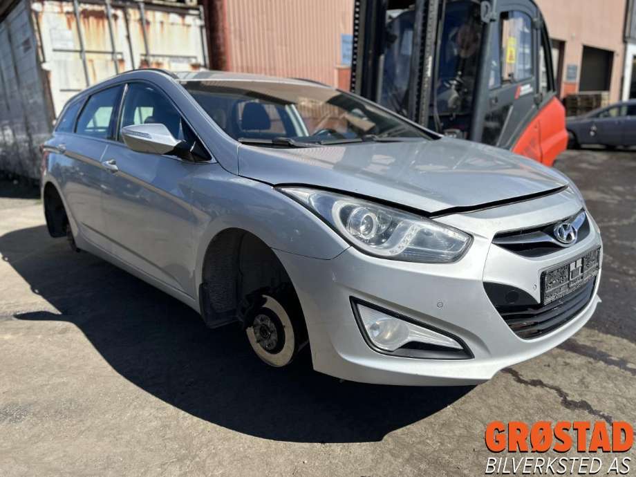 Hyundai i40 2012-2017 , Motorkode: D4FD, Girkassekode: