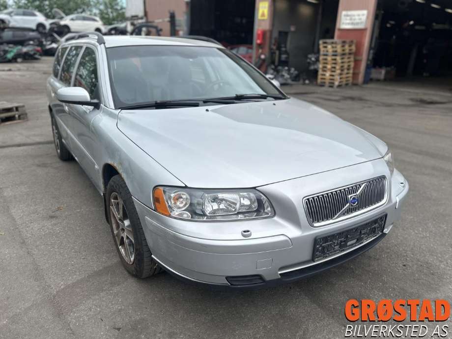 Volvo V70 2005-2007 (Type II, Fase 2) , Motorkode: D5244T(5), Girkassekode: 
