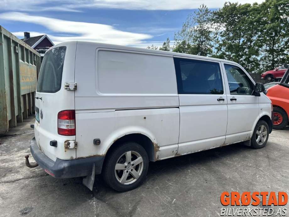 VW Transporter / Caravelle 2009-2015 (Fase 2) (T5) (T5), Motorkode: CFCA, Girkassekode: NTH