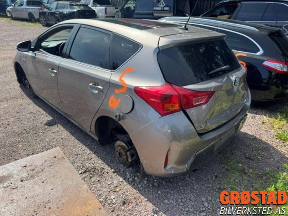 Toyota Auris 2013-2015 (Type II, Fase 1) , Motorkode: 2ZR-FXE, Girkassekode: 