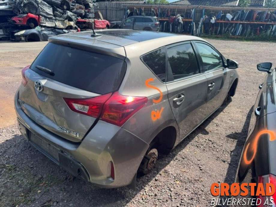 Toyota Auris 2013-2015 (Type II, Fase 1) , Motorkode: 2ZR-FXE, Girkassekode: 