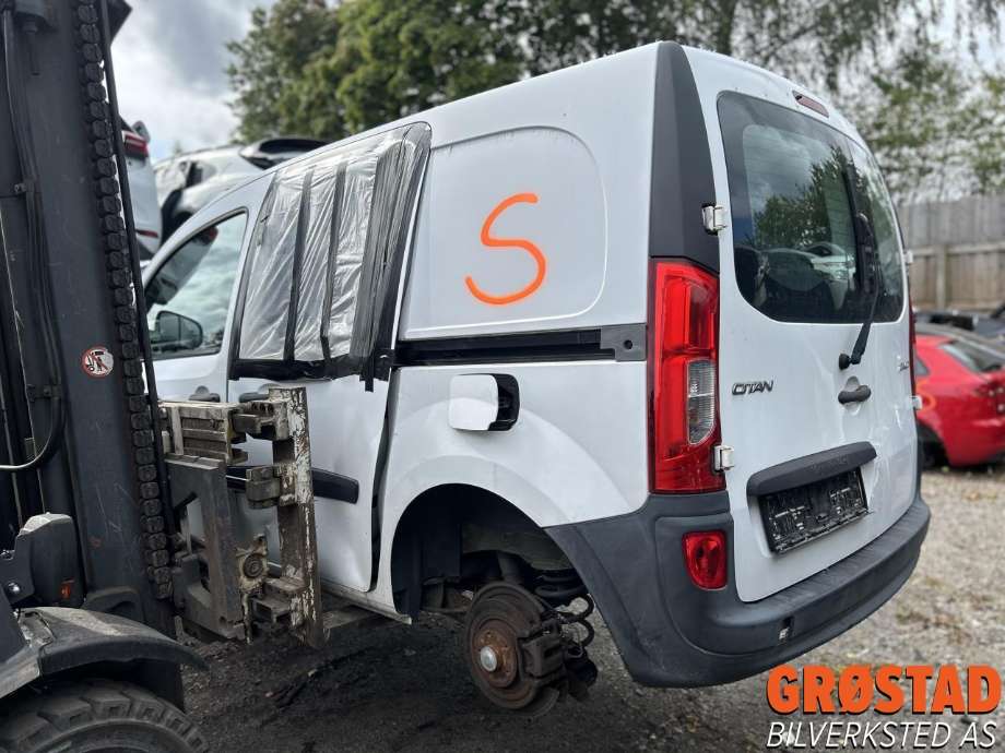 Mercedes Citan 2012-2021 (W415) (W415), Motorkode: K9K B6, Girkassekode: 700710V0140406