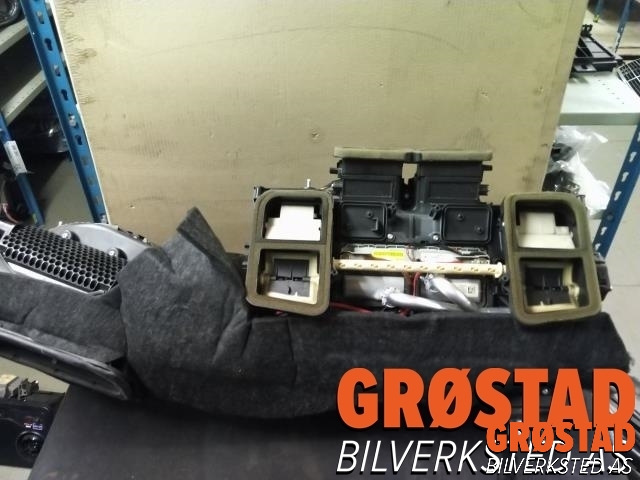 Varmeapparat til Mercedes E-Klasse, Coupe/Cab 2009-2013 (Fase 1) (C207) (C207) (A 212 830 07 03|A 204 830 31 03|)