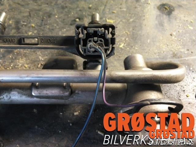 Dyse innsprøyting bensin til VW Passat 2001-2005 (B5,3BG) (B5,3BG) (06B 133 551 T|)