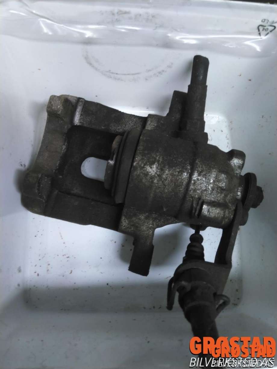 Bremsecaliper høyre bak til VW Passat 1989-1993 (B3) (B3) (535 615 424 X|)