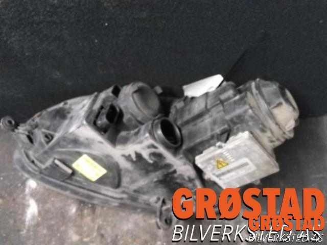 Frontlykt høyre xenon til VW Golf V, Combi 2003-2008 (1K6941040|)