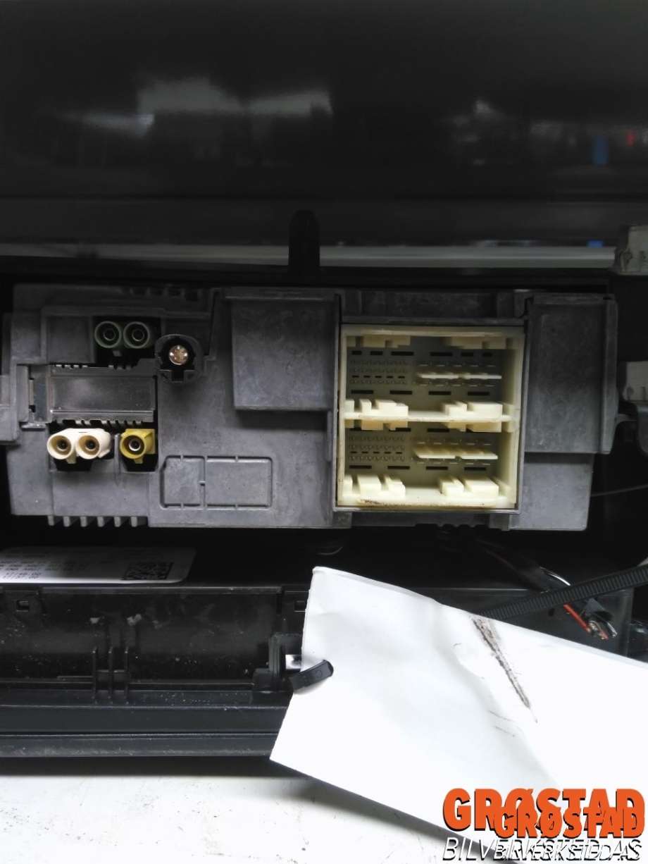 Bilstereo betjeningspanel til Mercedes Sprinter 2018-->> (907/910) (907/910)