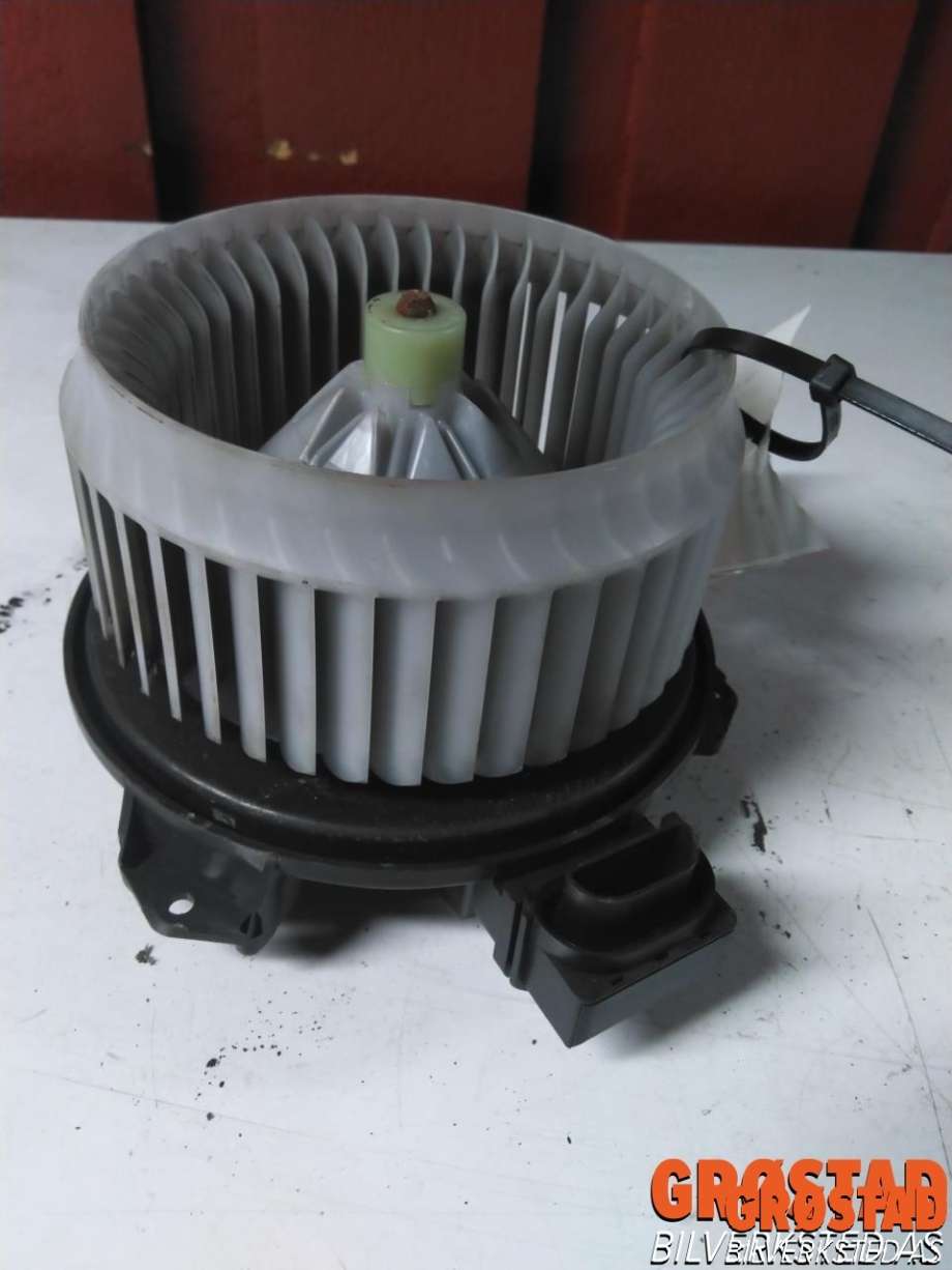Varmeapparat motor til Subaru Trezia 2011-2013