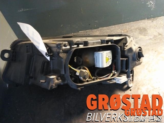 Frontlykt høyre xenon til Audi A6 2005-2008 (Type III, Fase 1) (C6) (C6) (4F0 941 030 AK|4F0 941 030 FF|)