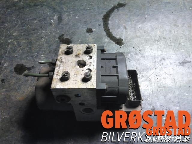 ABS sentral til Toyota Avensis, 2000-2003 (Type I, Fase 2)  (0265216825)