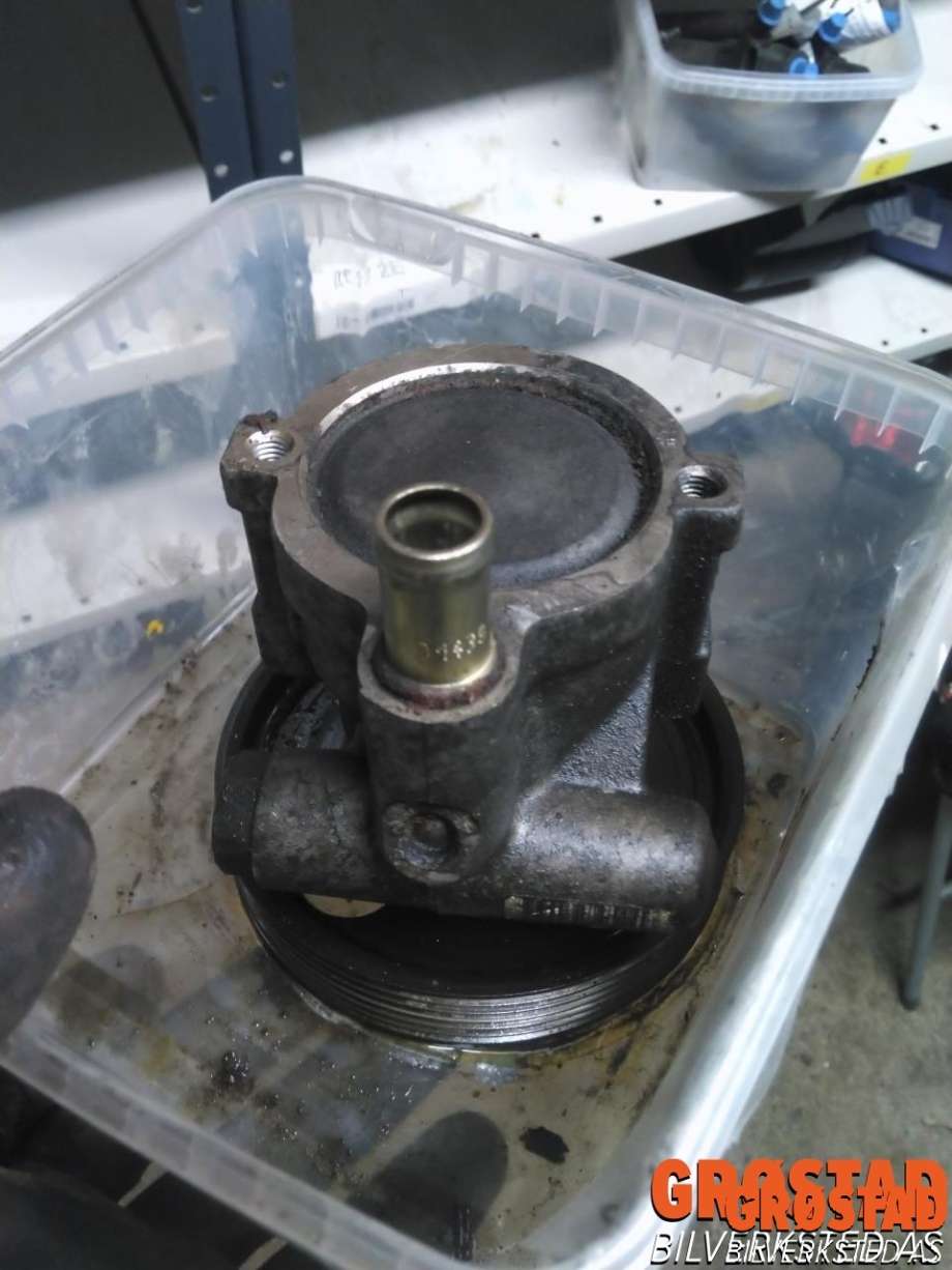 Servo pumpe mekanisk til Renault Laguna 2001-2005 (Type II, Fase 1)