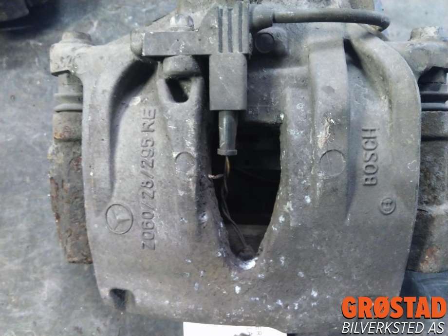 Bremsecaliper høyre foran til Mercedes E-Klasse 2002-2006 (Fase 1) (W211) (W211) (A 002 420 42 83|A 003 420 02 83|)