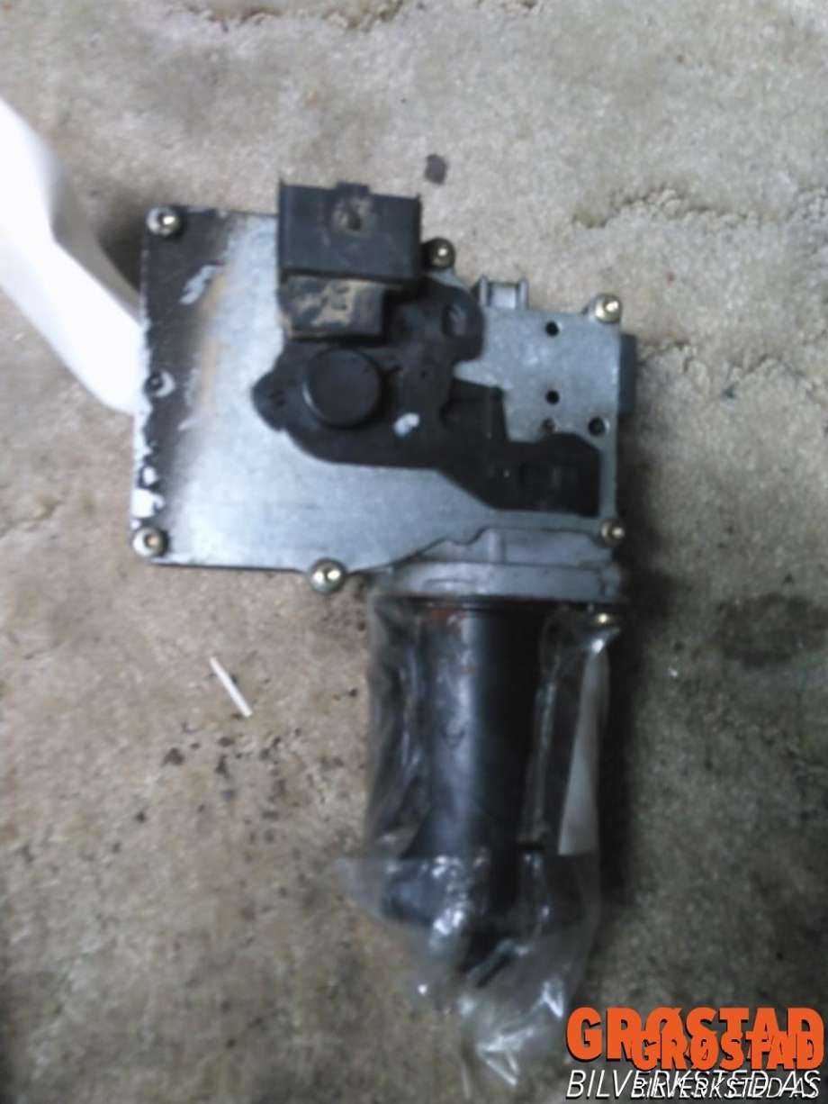 Viskermotor frontrute til Peugeot 307 2001-2004 (Fase 1)  