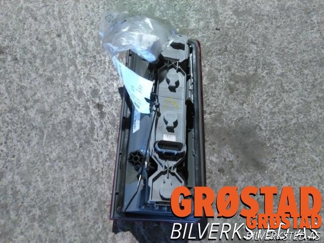 Baklykt venstre til Ford Transit Connect 2009-2013 (Type I, Fase 2) (9T1613405AB|)